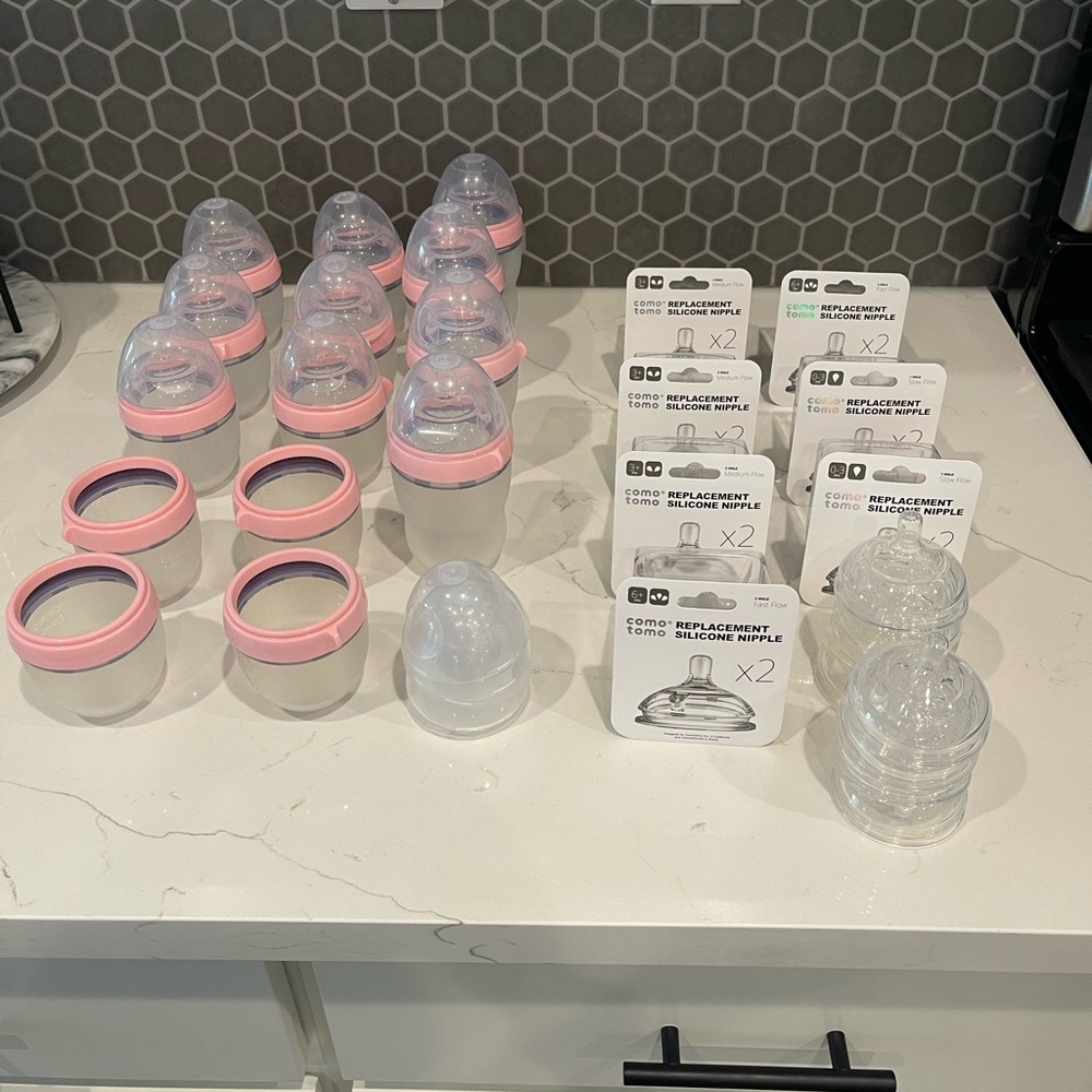 Comotomo Pink and Clear Baby Bottles with Nipples